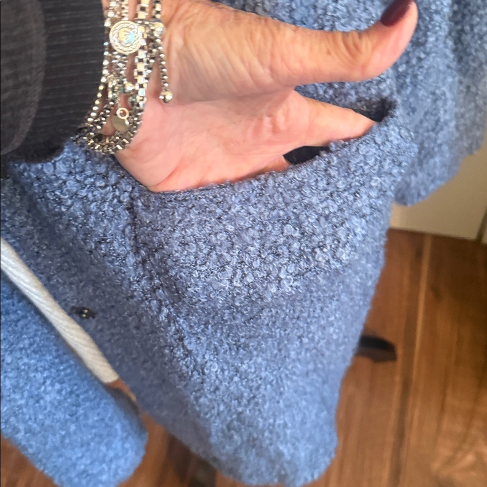 Lisa Rinna Collection Blue Textured Blazer - Picture 3 of 10